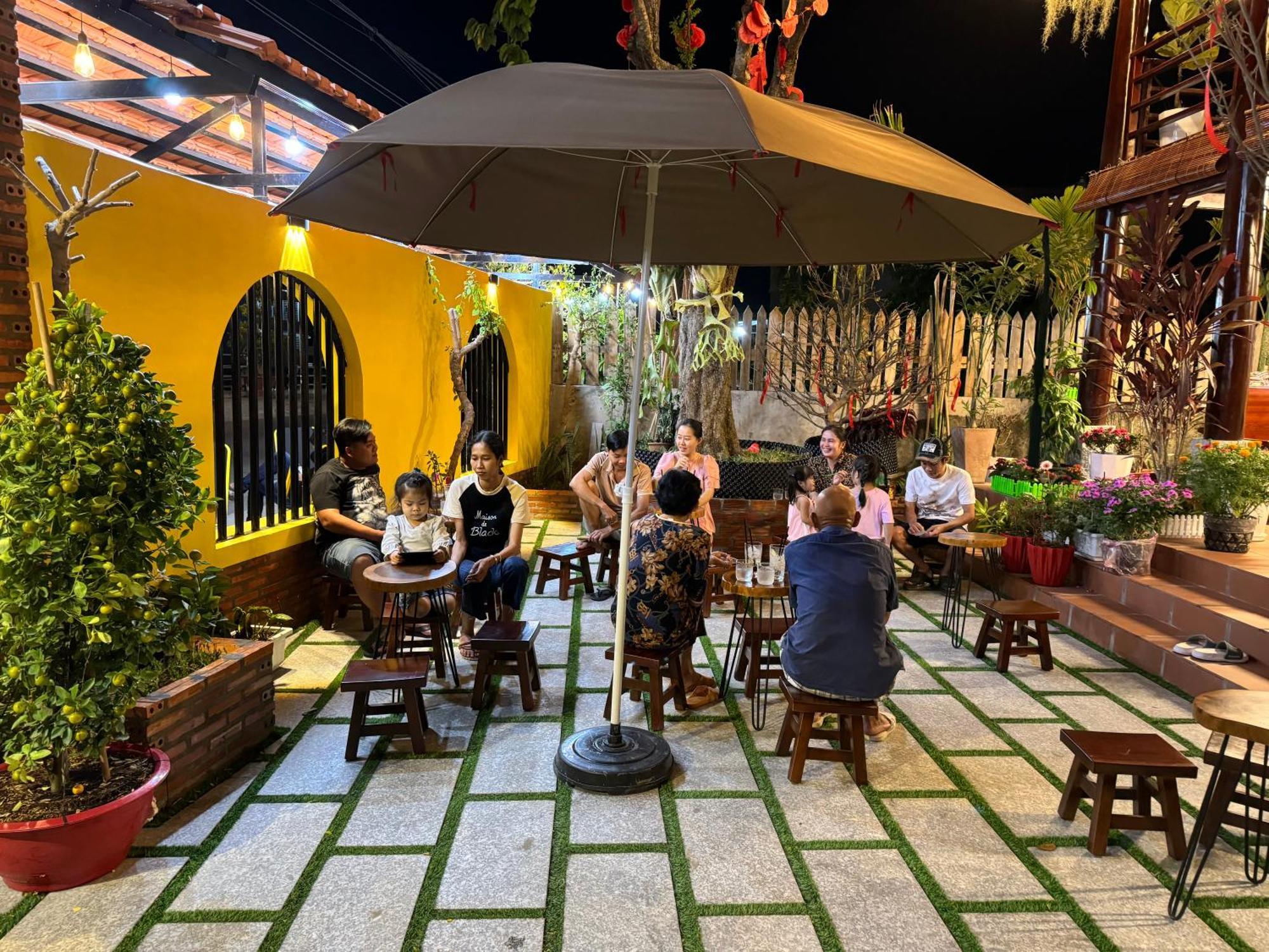 Kara Homestay & Cafe Cần Thơ Exterior foto